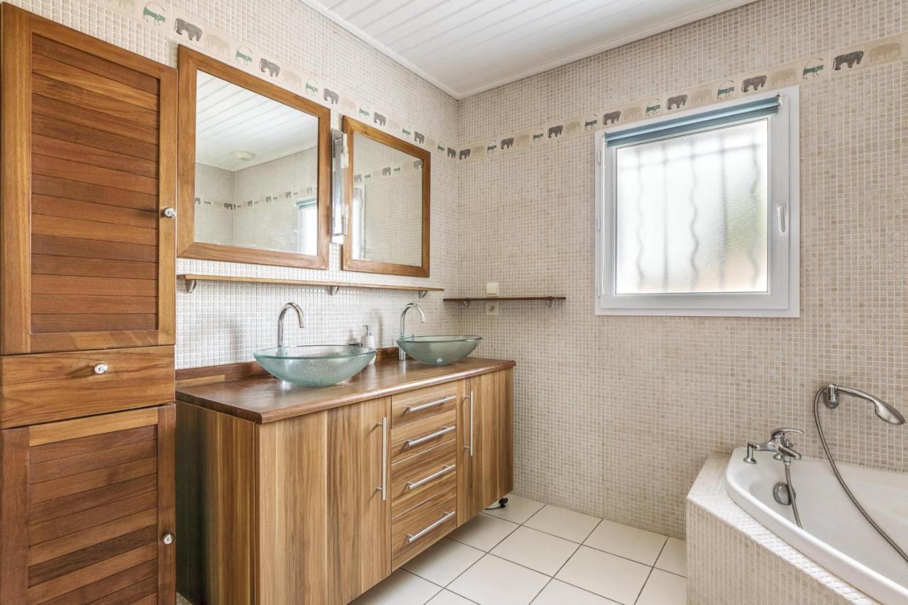 Maison Avec Piscine Pour 6 Personnes Les Sables-dʼOlonne Esterno foto